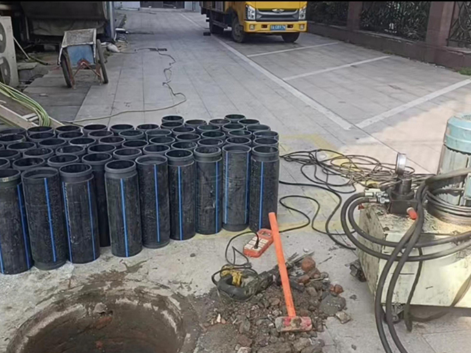 广昌PE置换管厂家 DN315置换管 非开挖管短管置换